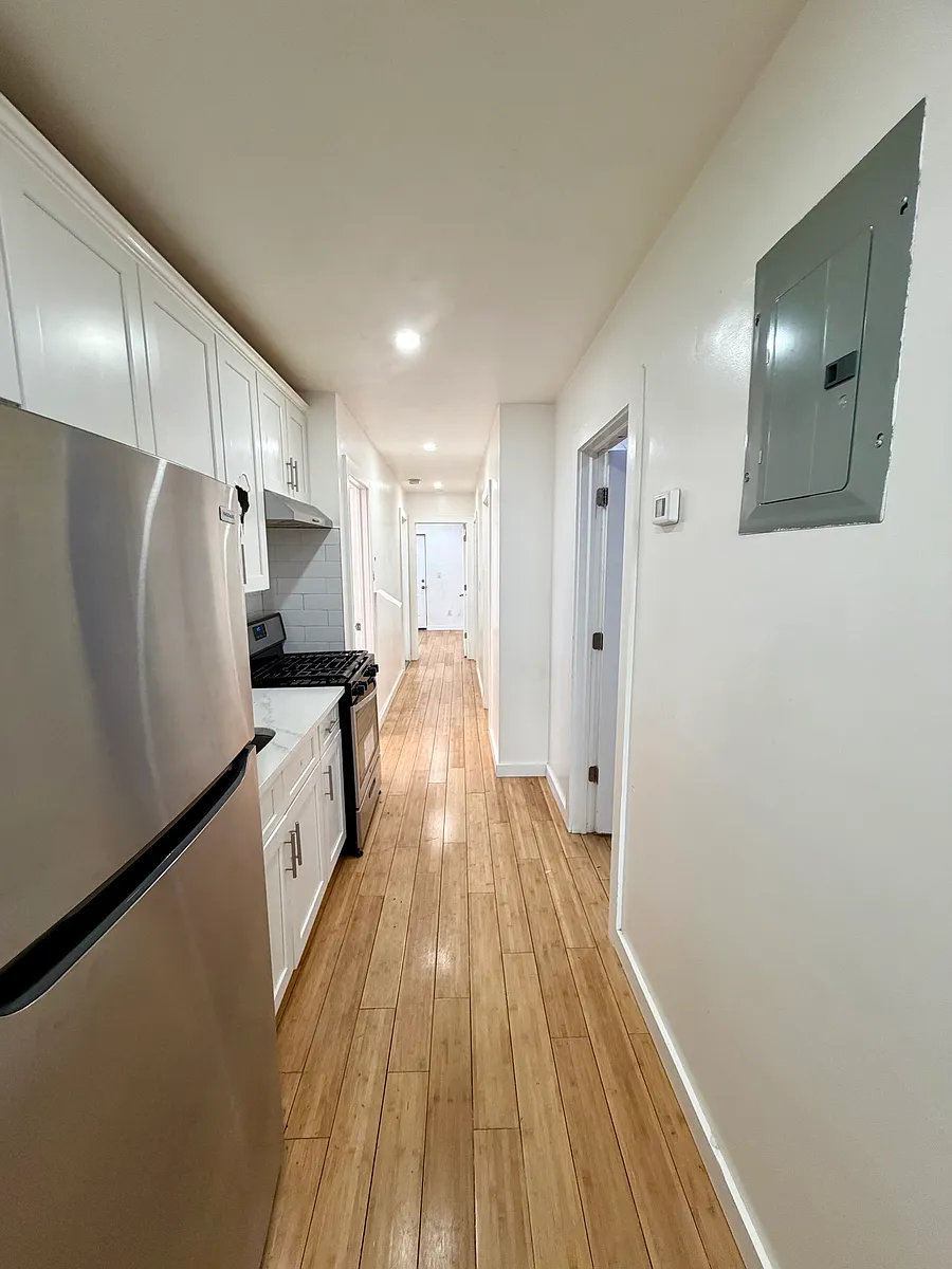 kitchen/ hallway - 10635 96th St #1