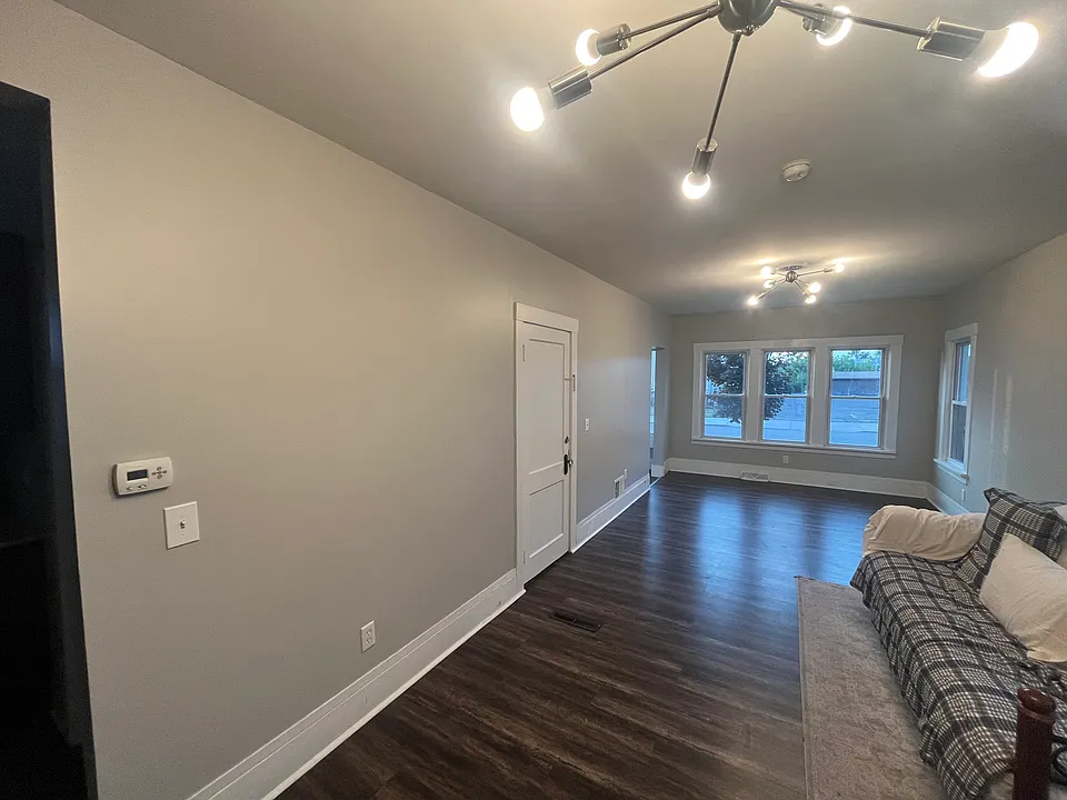 82 Dakota St #1