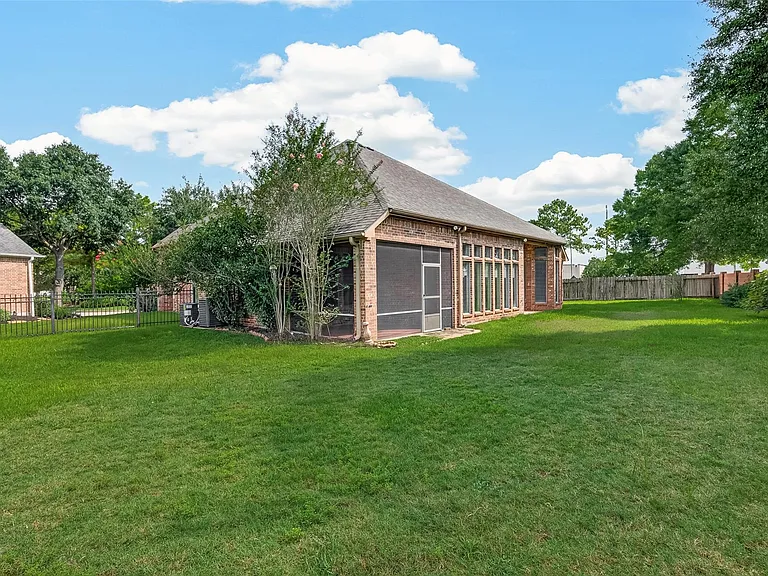 23103 Sandsage Ln — Photo 45