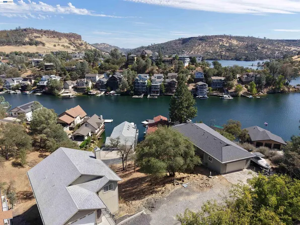 345 Thomson Ln, Copperopolis, CA 95228