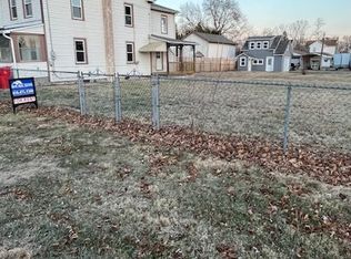 907 Charles St, Reading, PA 19606