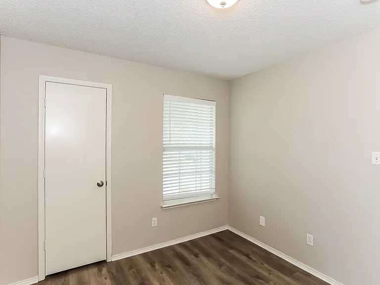 7445 Arbor Hill Dr — Photo 14