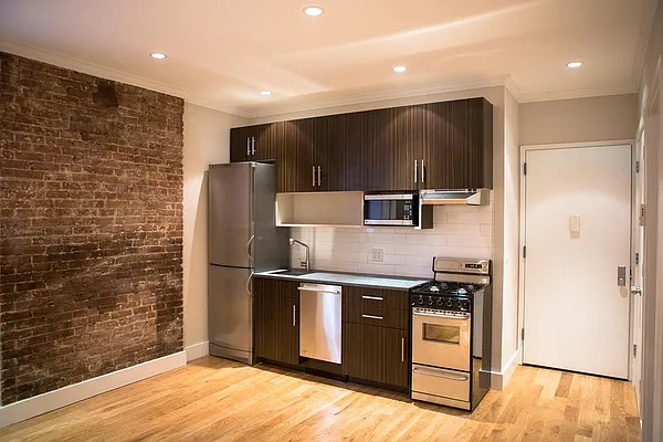 Rented by Corigin Management | media 21