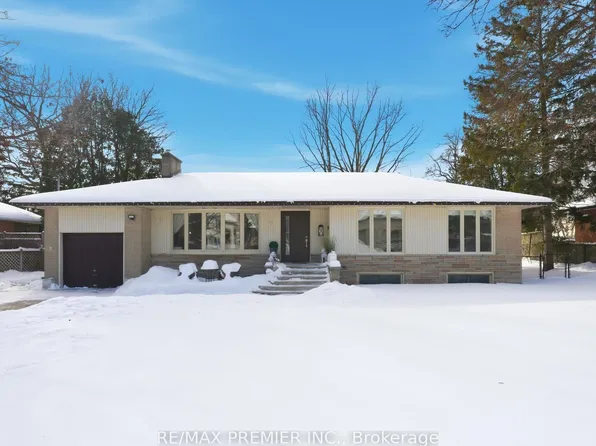 368 Lees Ln, Oakville, ON L6L 4S5