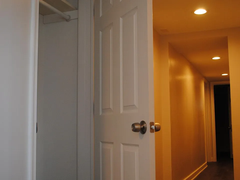 Entry way closet