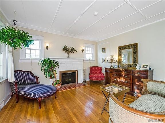 3rd image of 44 Cedar Valley Ln