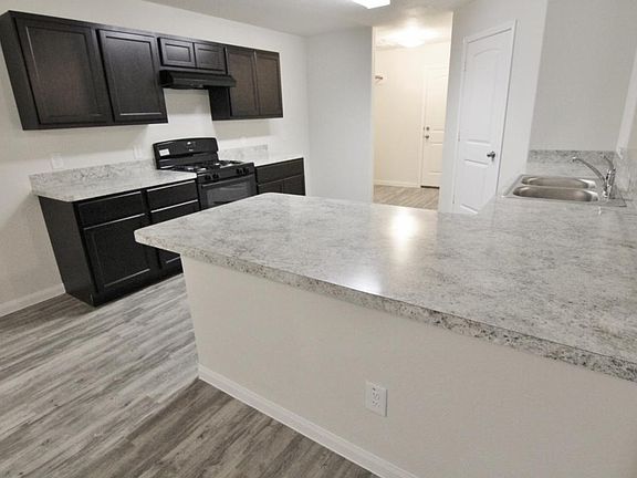 4th image of 5427 Comel Ct