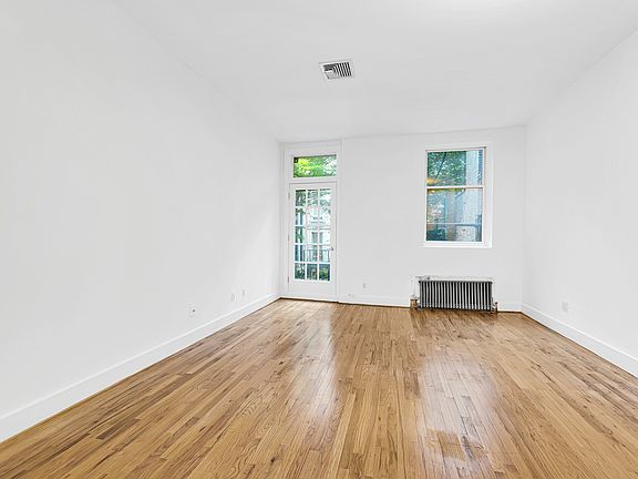 3rd image of 122 E 27th St APT 2B