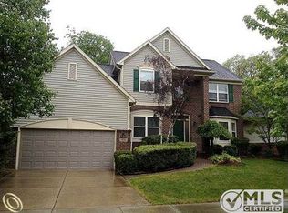 29246 Autumn Rdg, Farmington Hills, MI 48334