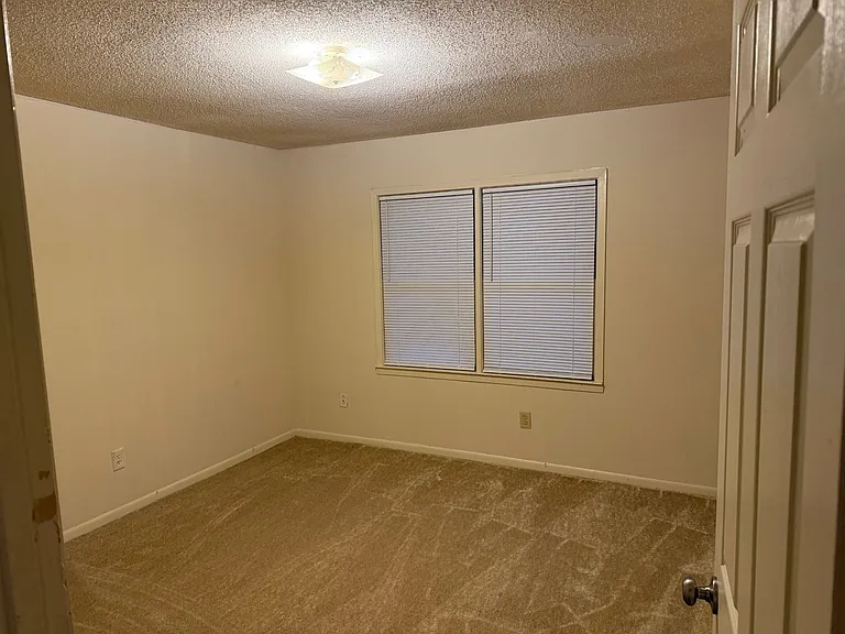 110 Lanier Dr #11 — Photo 3