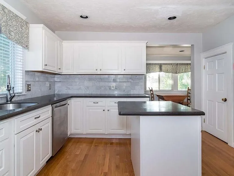 11 Parker St #A — Photo 2