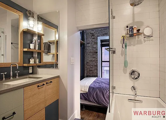 Sold by Warburg | media 10