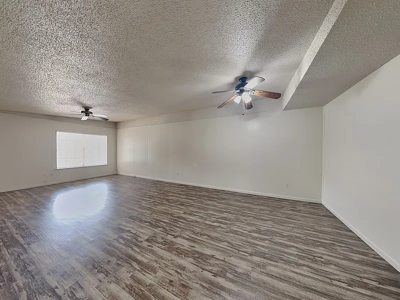 2 bed, 2.0 bath, 1493 sqft, $1,445 — Photo 3