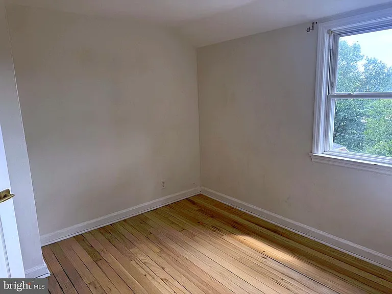 3731 Kemper Rd — Photo 14