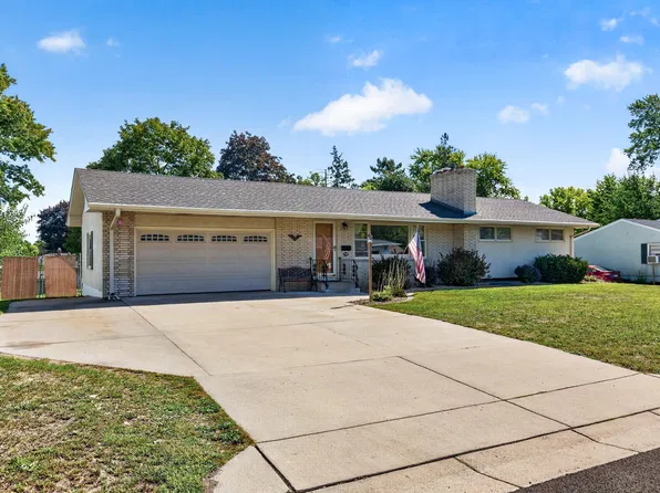 7538 Carmen Ave, Inver Grove Heights, MN 55076