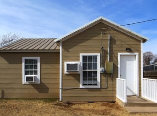 240 5th St, Hawley, TX 79525