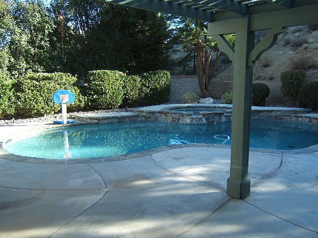 Gorgeous inground pool & spa!