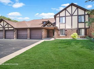 1705 Lakecliffe Dr APT C, Wheaton, IL 60189