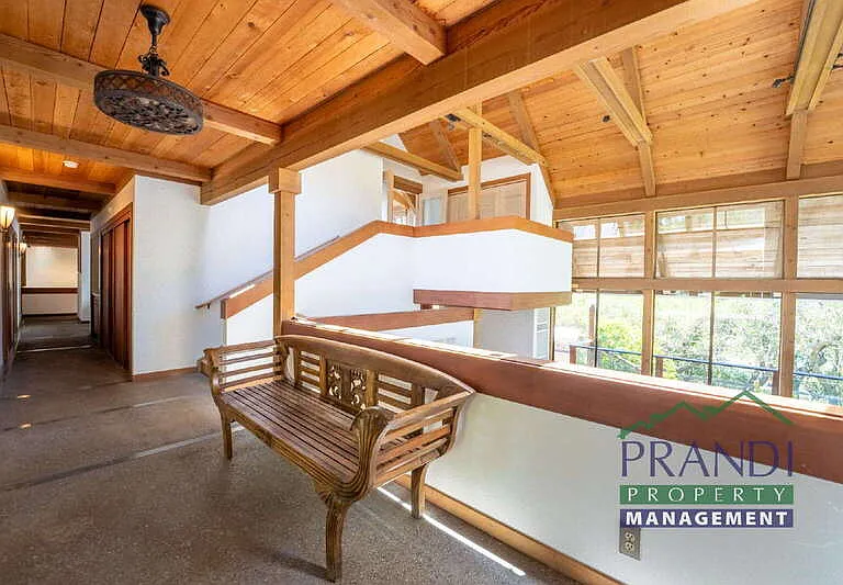 377 Summit Ave — Photo 16