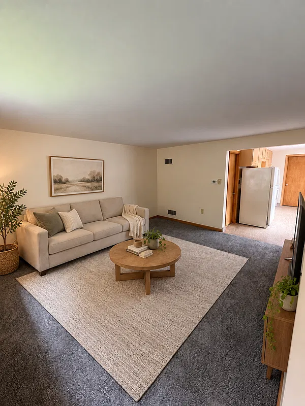 2 bed, 1.0 bath, 1110 sqft, $1,299 — Photo 3