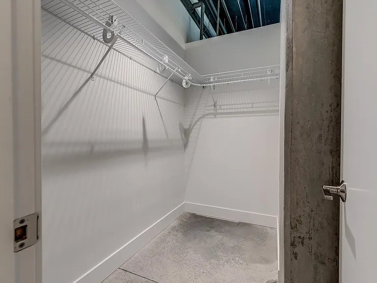 Urban Center — Photo 37