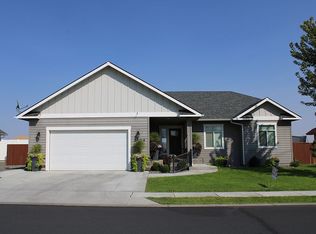 2304 NE 8th St, Hermiston, OR 97838
