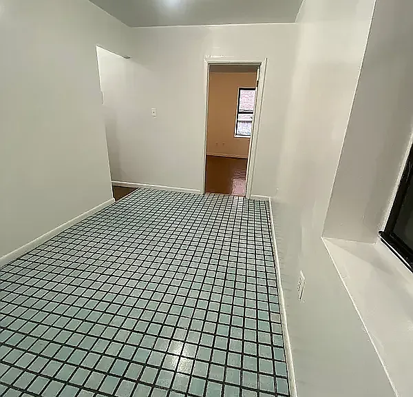 424 W 56th St #5 — Photo 4