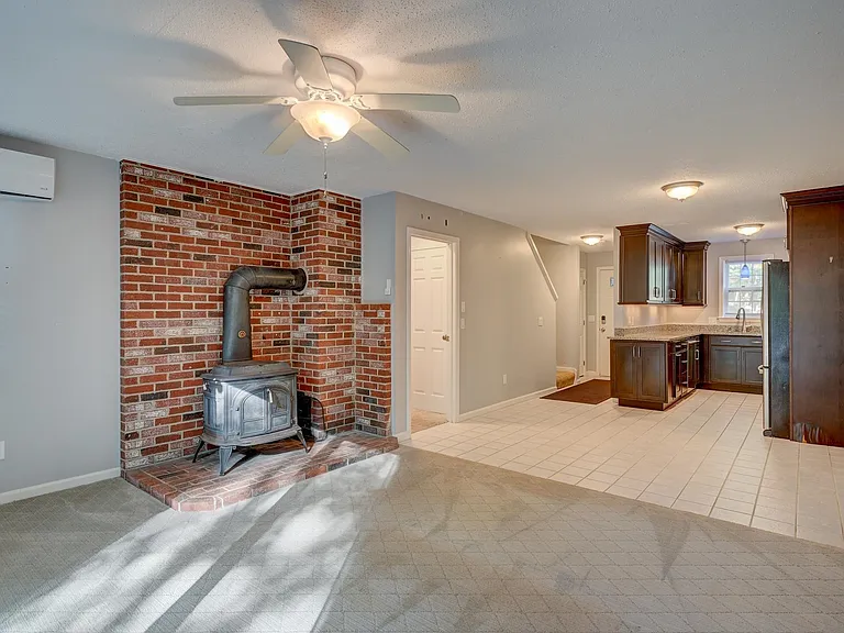 59 Haynesville Ave #7 — Photo 9