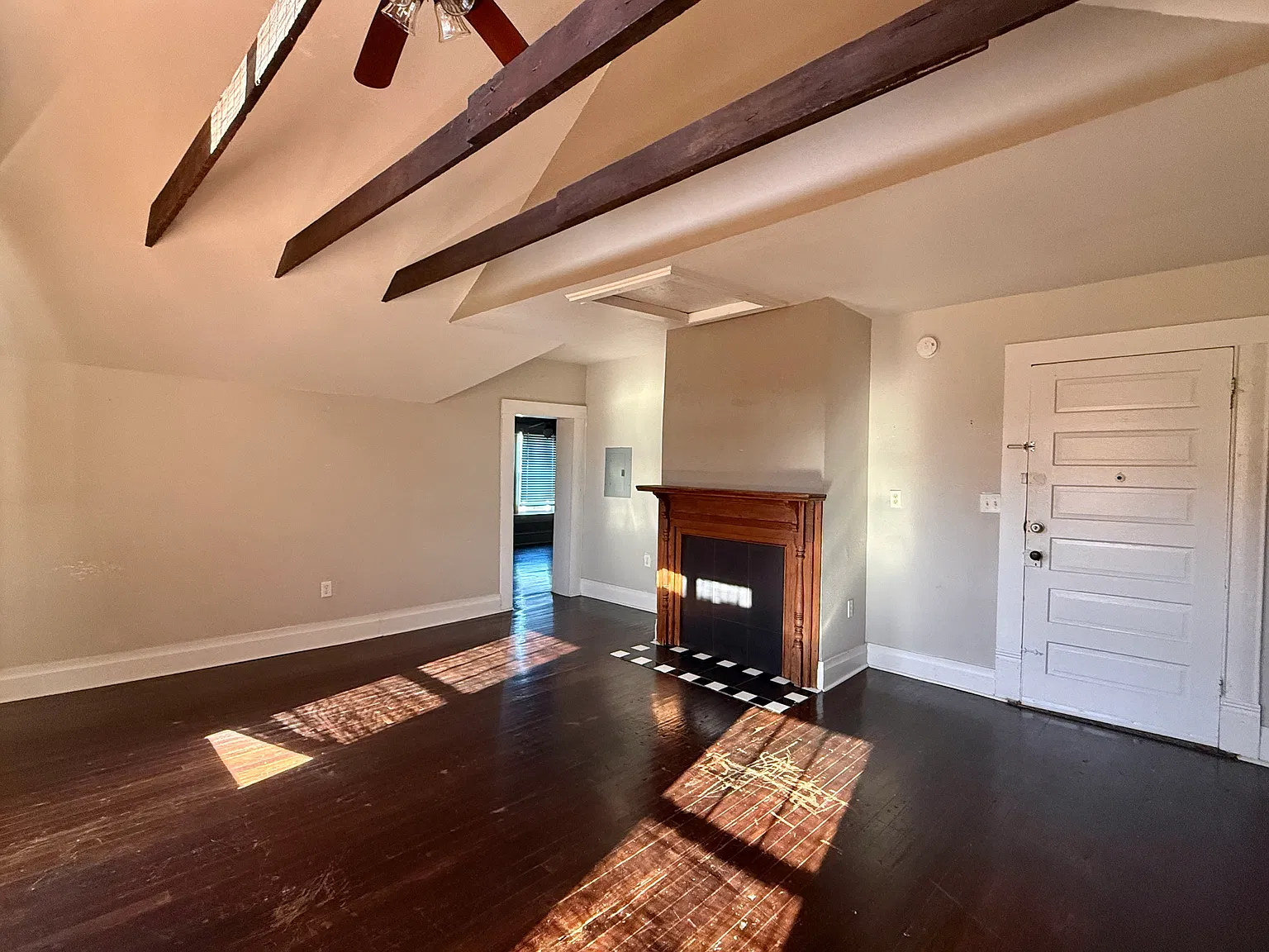 1 bed, 672 sqft, $975 — Photo 4