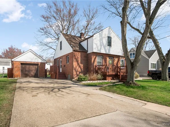 37 Almont Ave, Buffalo, NY 14224