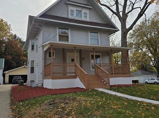 111 E Empire St, Freeport, IL 61032