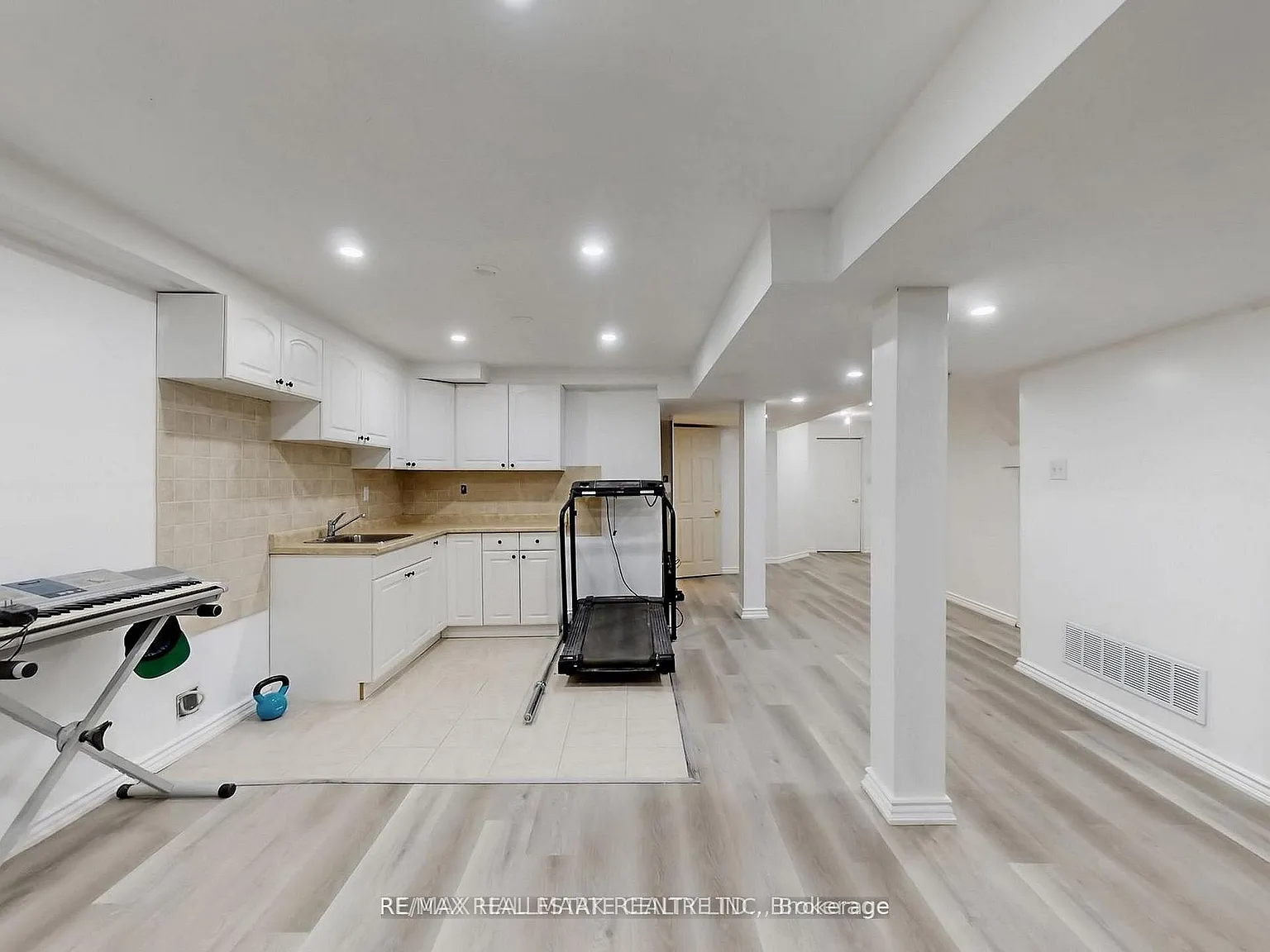 2 bed, $2,000 — Photo 2