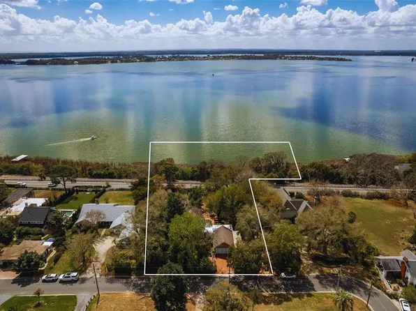 976 Fairview Ave, Mount Dora, FL 32757