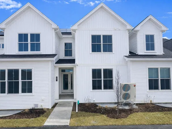 431 Old Farm Road, South Burlington, VT 05403