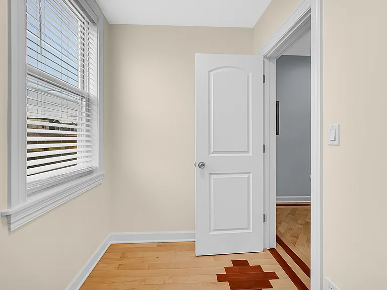 2951 N Allen Ave #1 — Photo 14