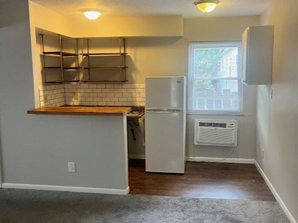 695 Riverview Dr APT B5