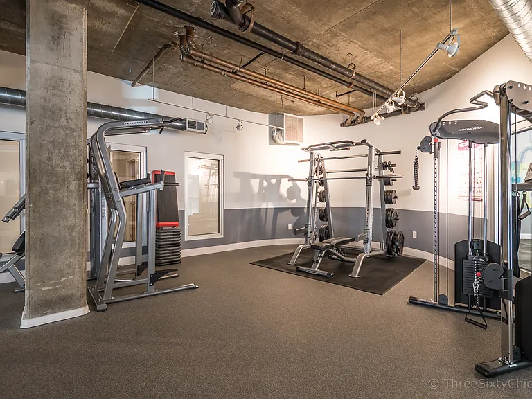 1000 W Adams St — Photo 24