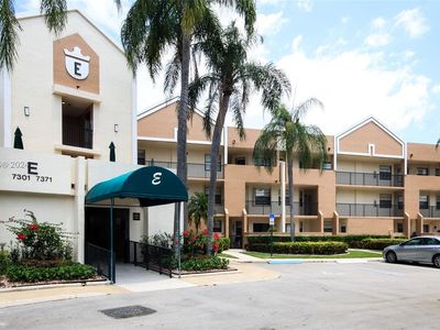 7317 Fairfax Dr #109, Tamarac, FL, 33321