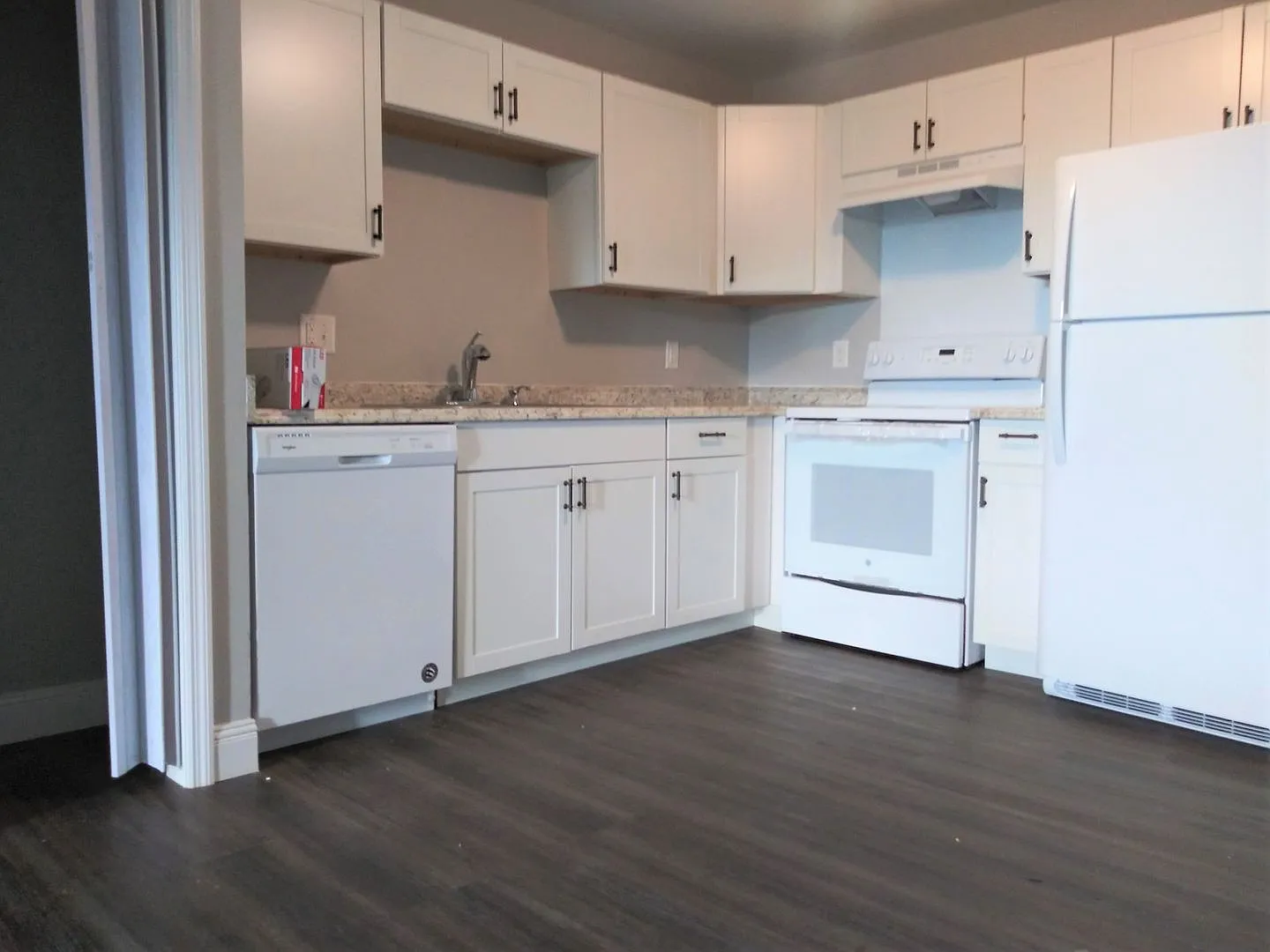 Morgan Ave Apartments — Photo 2