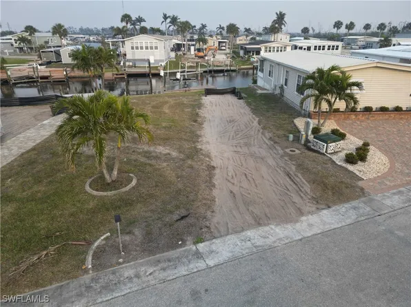 17701 Peppard Dr, Fort Myers Beach, FL 33931