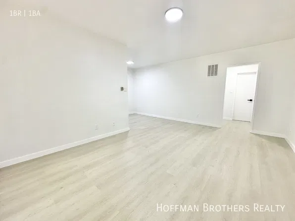 243 S Carondelet St #8, Los Angeles, CA 90057