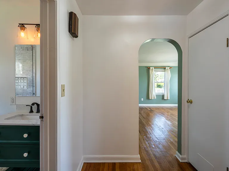4439 Matson Ave — Photo 4