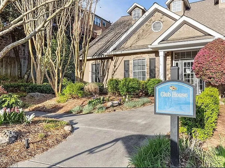 3175 Seven Pines Ct — Photo 12