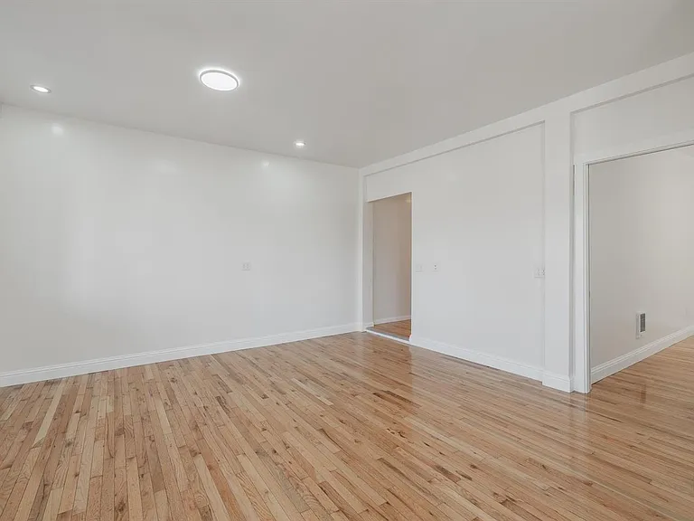 1720-1722 46th Ave #22 — Photo 9