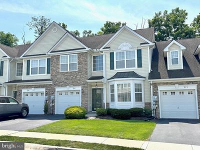 214 Village Dr, Blandon, PA, 19510
