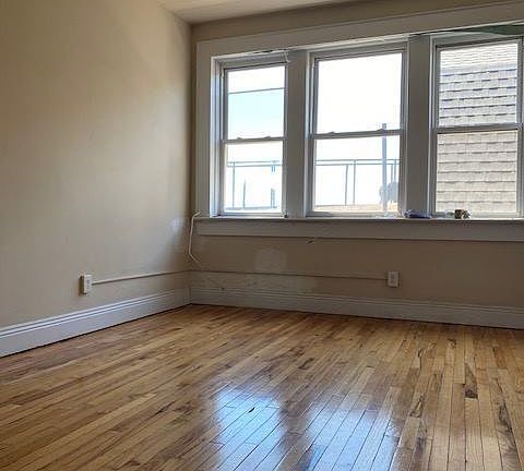 3rd image of 415 Dodd St #7