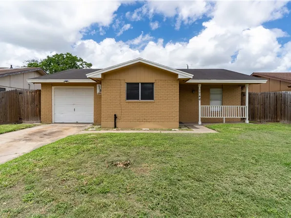 1746 Mission Dr, Corpus Christi, TX 78417