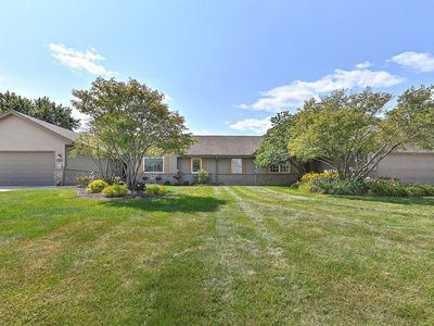16727 West Observatory ROAD, New Berlin, WI, 53151