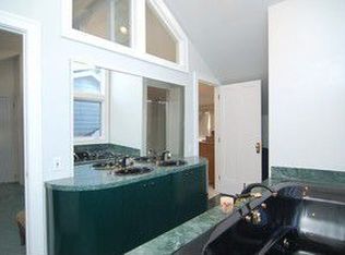 1106 Springfield Ave, Deerfield, IL 60015