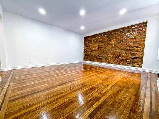 Rented by Voro New York | media 91